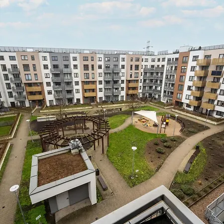 Appartamento Modern With Balcony In By Renters